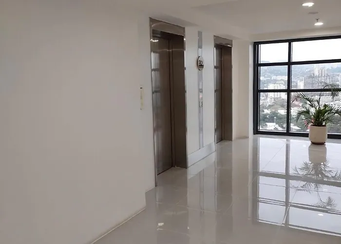 Lj Ccc Cozynest At 32 Fast Wifi Netflix Tube Cebu